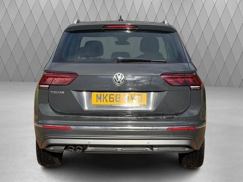Usado VW Tiguan SEL 150 HP (110 kW) 2018 Cinzento SUV
