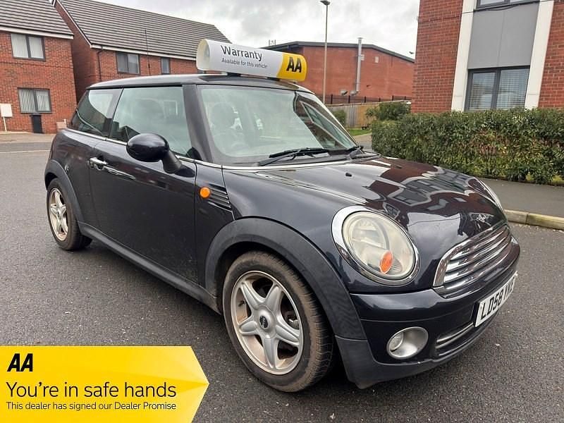Begagnad Mini Cooper Hatch 2008 Svart Halvkombi