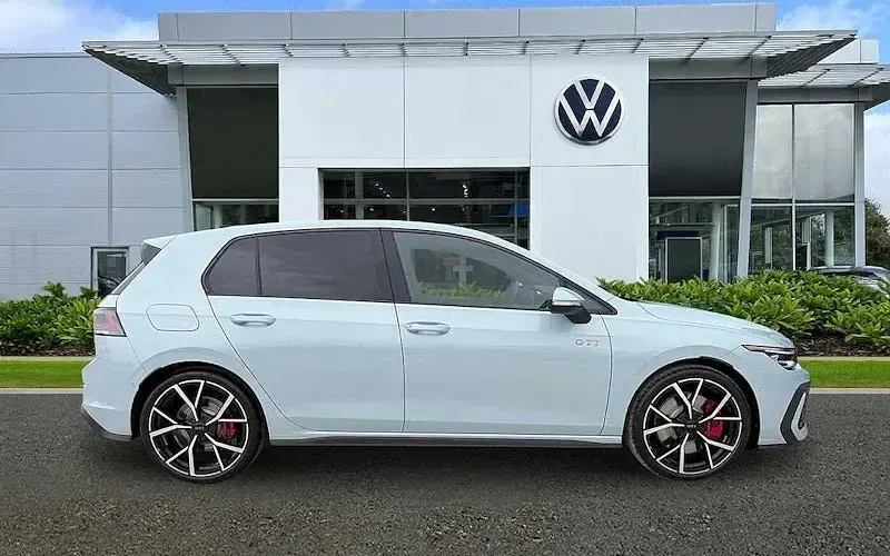 Used VW Golf VIII GTI 265 HP (194 kW) 2026 Blue Hatchback
