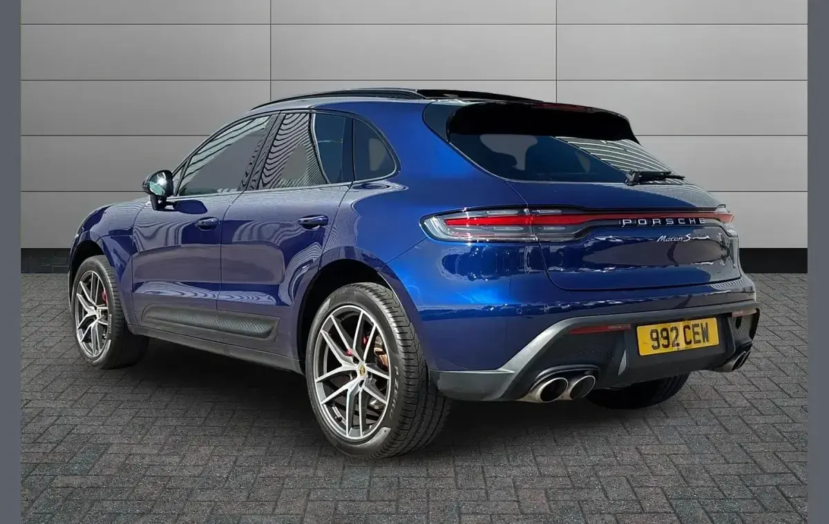 Used Porsche Macan S 374 HP (275 kW) 2024 Blue SUV