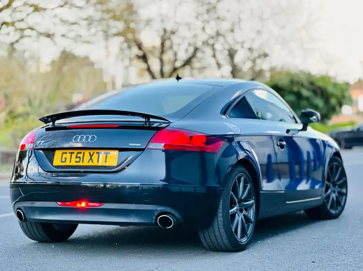 Begagnad Audi TT 250 HK (183 kW) 2006 Svart Sportkupé