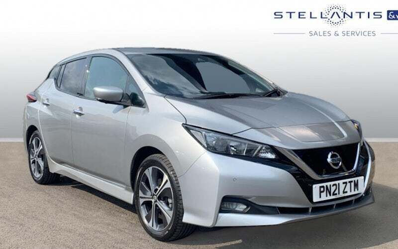 Used 2021 Nissan Leaf N-Connecta Hatchback | £9,620 (Fair price) - Image 1/4