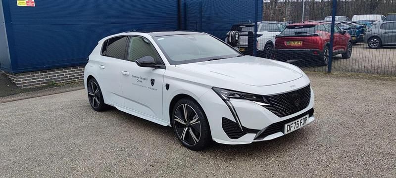 Used Peugeot 308 GT 134 HP (98 kW) 2025 White Hatchback