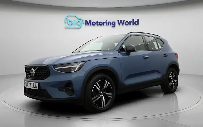 Usado Volvo XC40 Plus 163 HP (119 kW) 2025 SUV