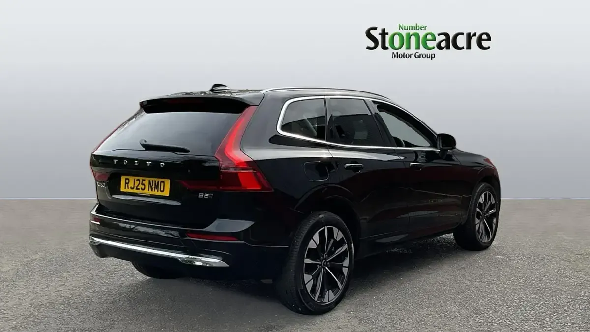 Used Volvo XC60 Ultra 247 HP (181 kW) 2025 Black SUV