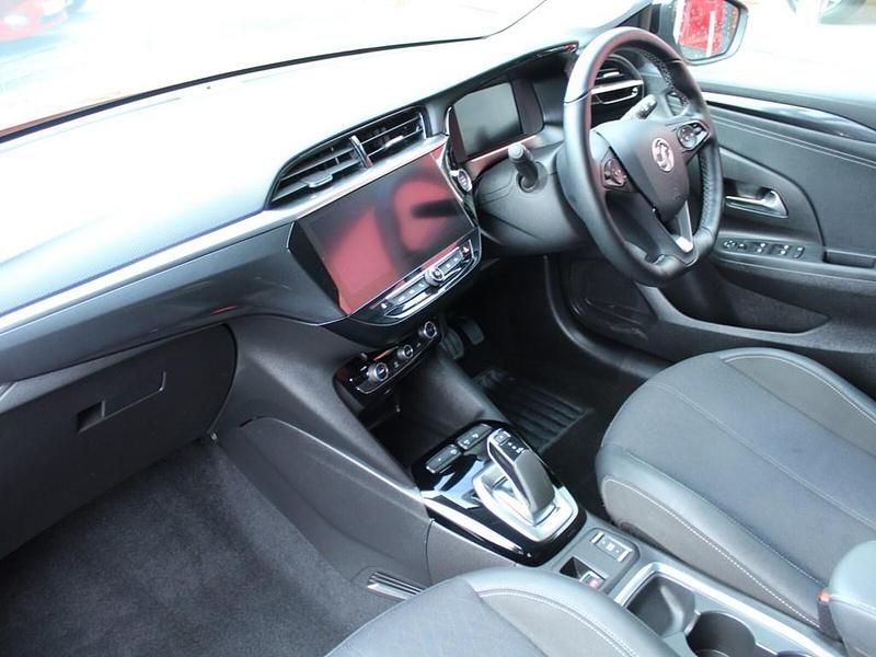 Used Vauxhall Corsa-e Elite 100 kW (136 HP) 2021 Power orange Hatchback