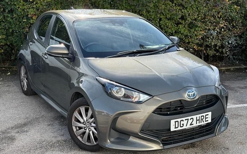 Used 2025 Toyota Yaris Hybrid Hatchback | £16,799 (Super price) - Image 1/3