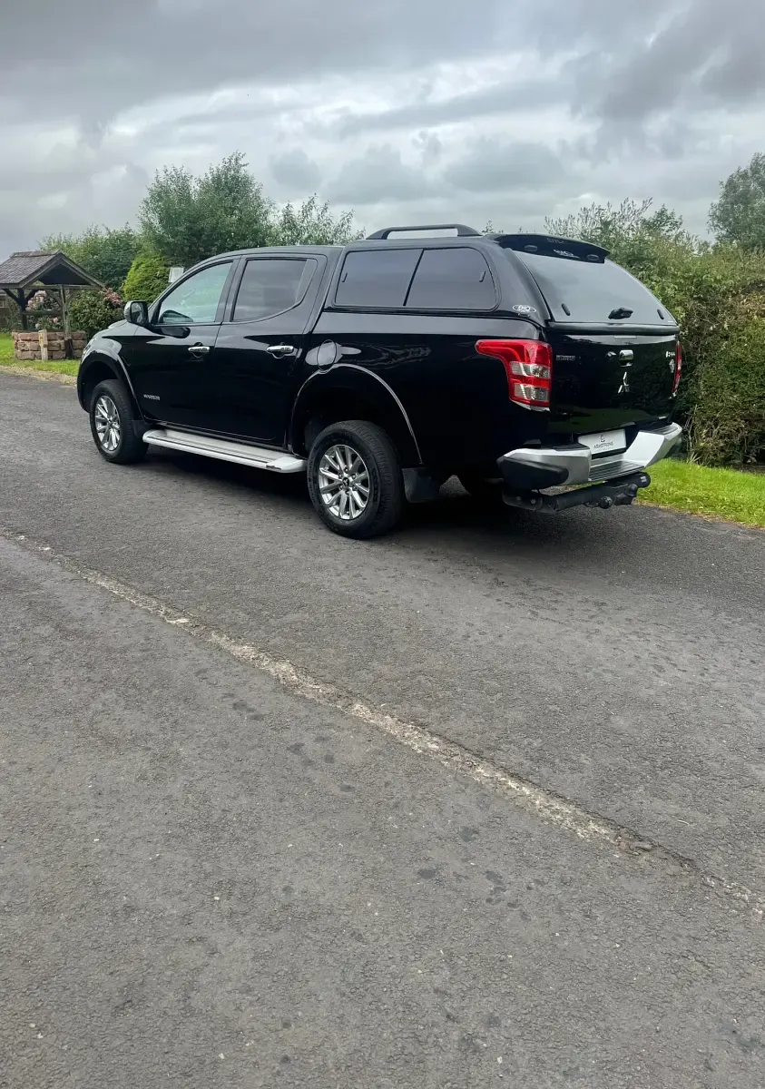 Used Mitsubishi L200 Warrior 181 HP (133 kW) 2017 Black Pickup