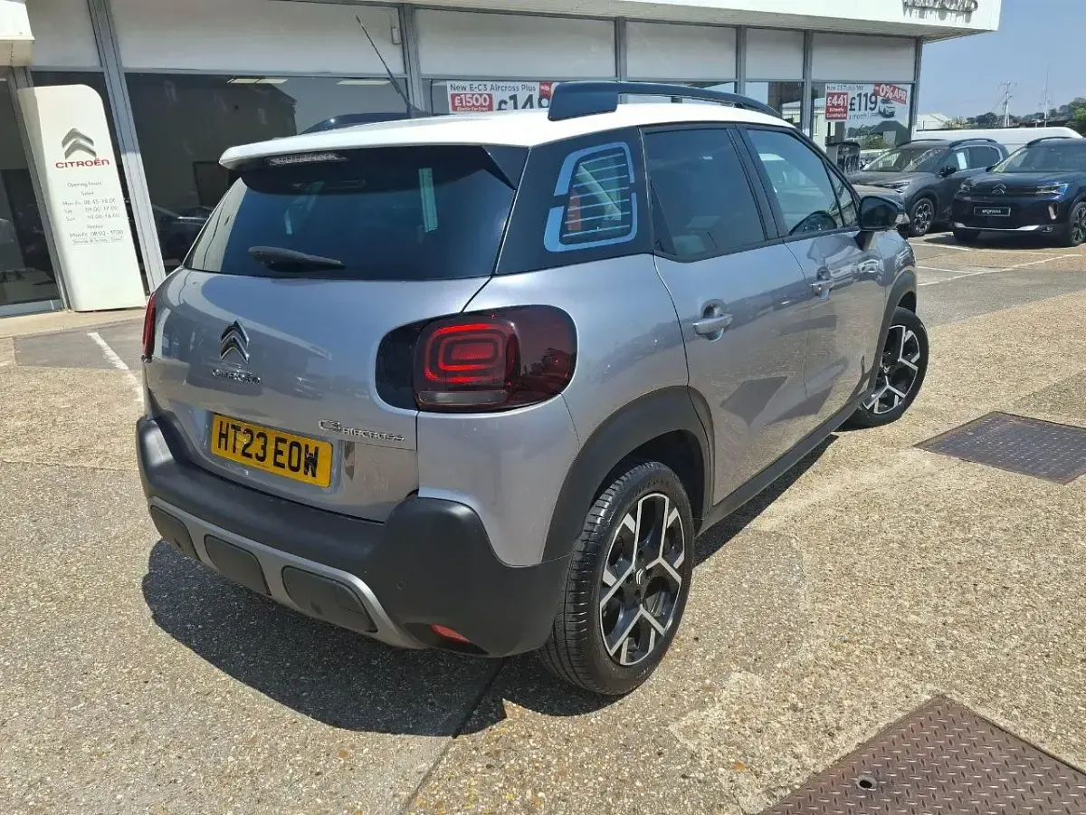 Used Citroën C3 Aircross PureTech 108 HP (79 kW) 2023 Grey SUV