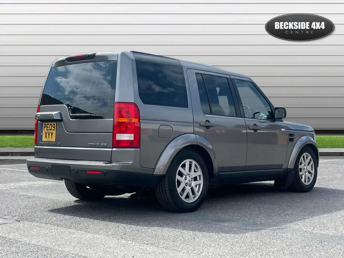 Used Land Rover Discovery 190 HP (139 kW) 2009 Grey SUV