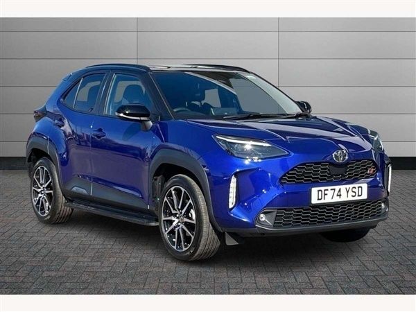 Blue Used 2024 Toyota Yaris Cross Sport SUV | £29,450 (Expensive) - Image 1/2