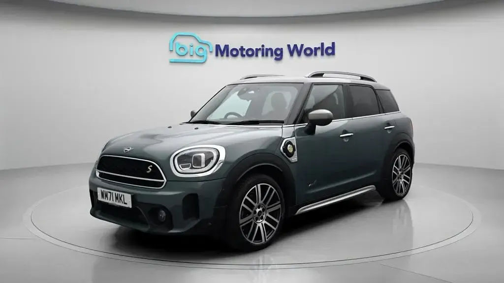 Used Mini Cooper Countryman Exclusive 222 HP (163 kW) 2022 Green SUV