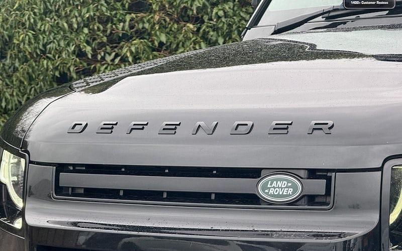 Used Land Rover Defender SE 249 HP (183 kW) 2023 SUV