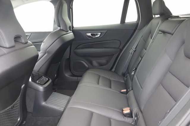 Used Volvo V60 Ultimate 249 HP (183 kW) 2023 Estate