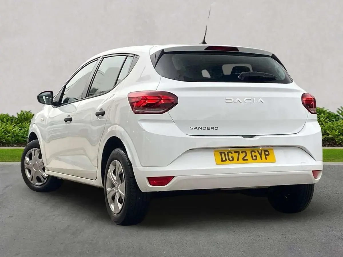 Used Dacia Sandero Essentiel 2023 White Hatchback