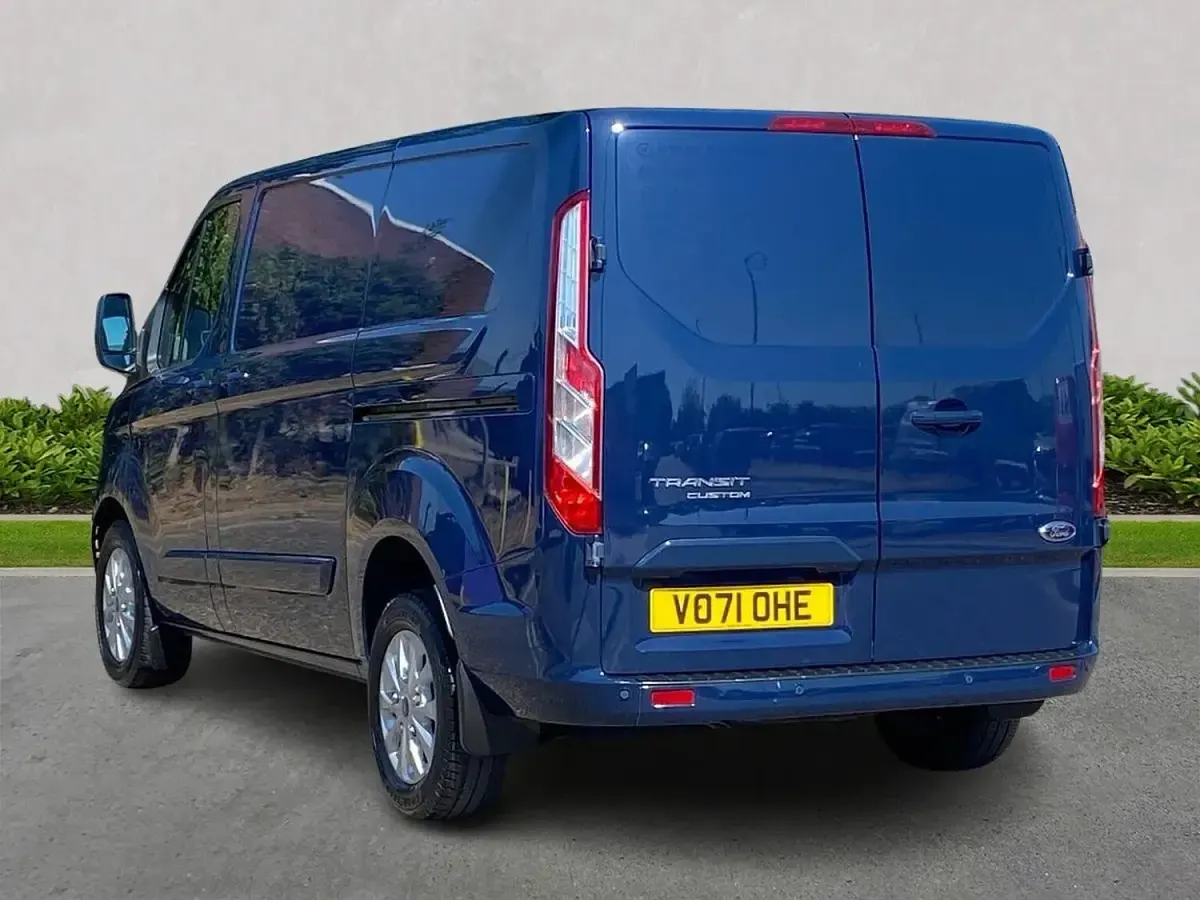 Used Ford Transit Custom Limited 130 HP (95 kW) 2022 Blue Van