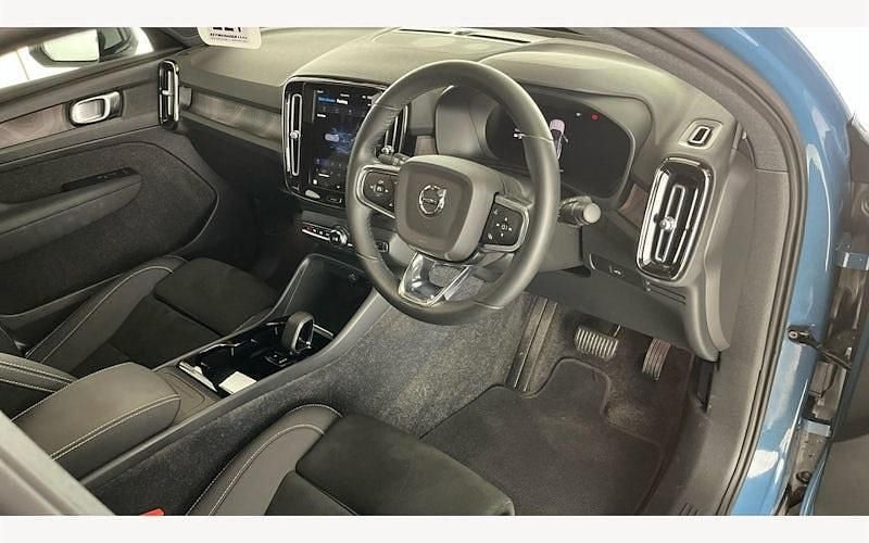 Used Volvo EC40 Plus 169 kW (231 HP) 2022 SUV