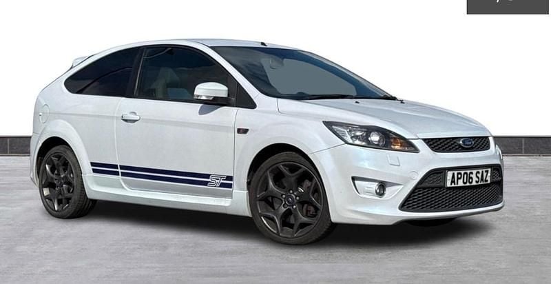 White Used 2010 Ford Focus ST Hatchback | £6,995 (Fair price) - Image 1/4