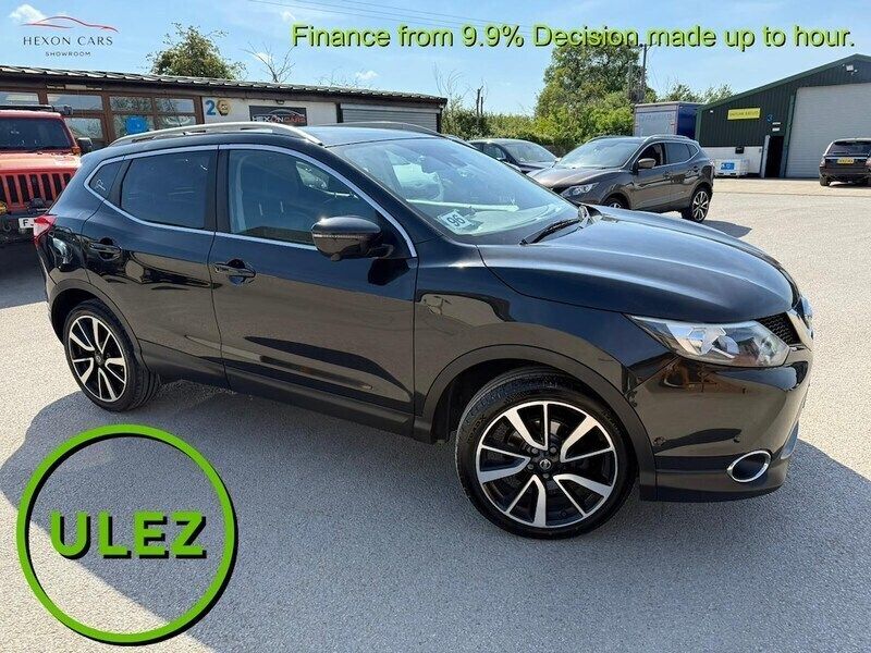 Black Used 2016 Nissan Qashqai S SUV | £7,495 (Fair price) - Image 1/3