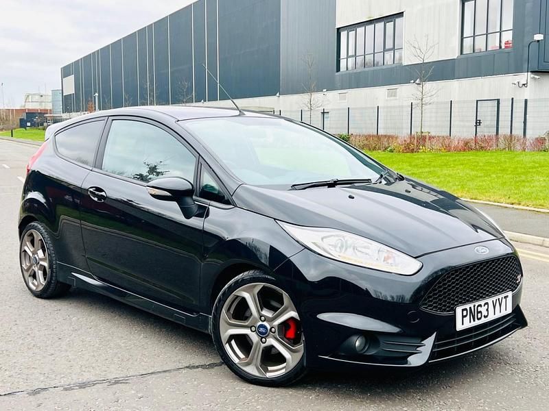 Black Used 2013 Ford Fiesta ST Hatchback | £4,994 (Fair price) - Image 1/4