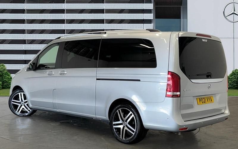 Used Mercedes V300 239 HP (175 kW) 2020 Silver MPV