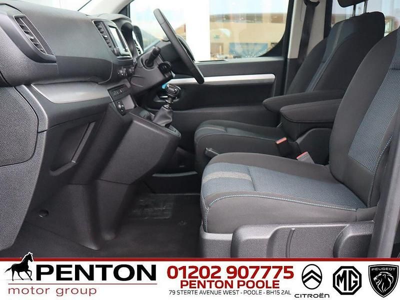 Used Peugeot Traveller Active 120 HP (88 kW) 2022 Black MPV