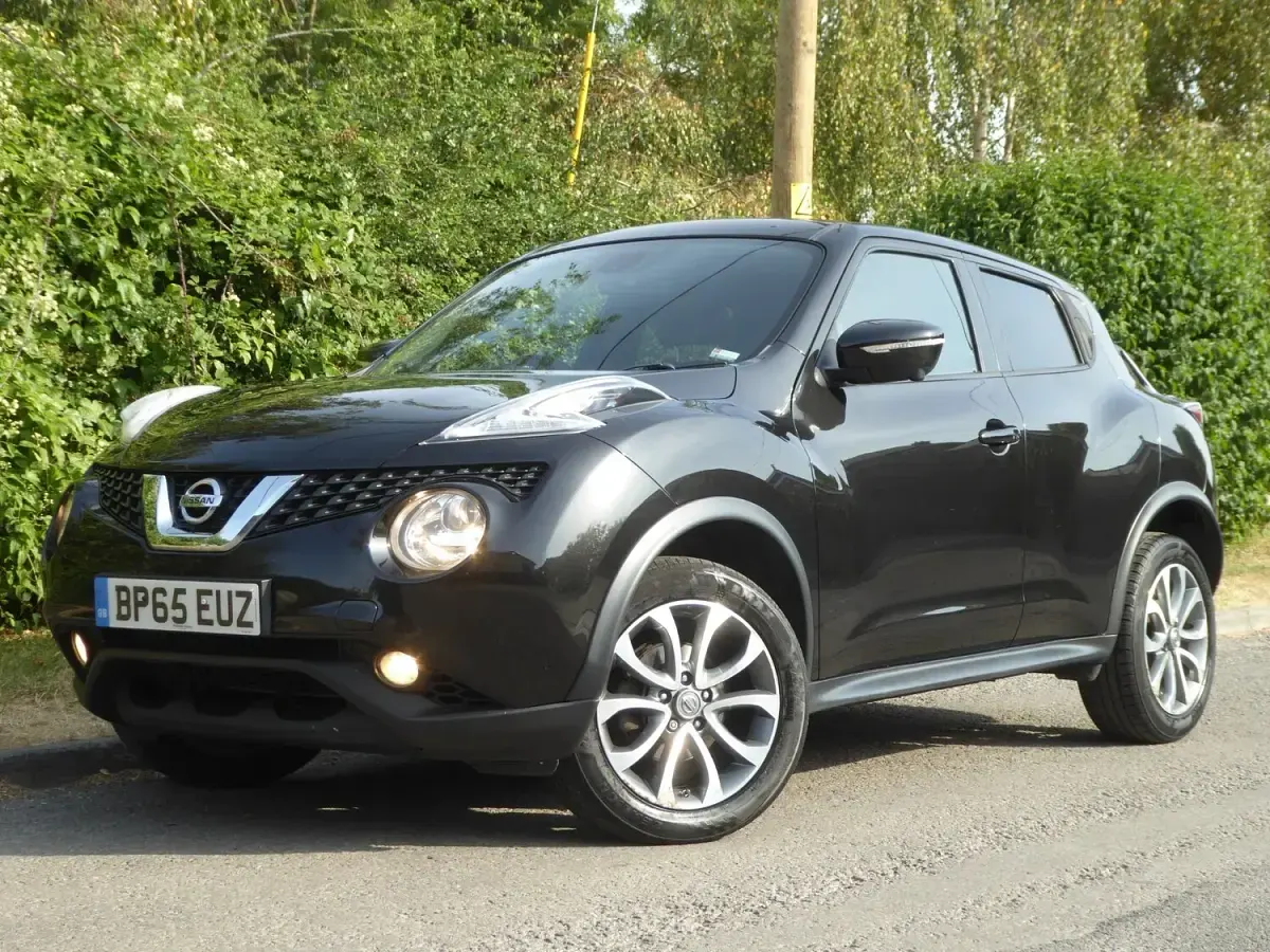 Used Nissan Juke Tekna 110 HP (80 kW) 2015 Black SUV