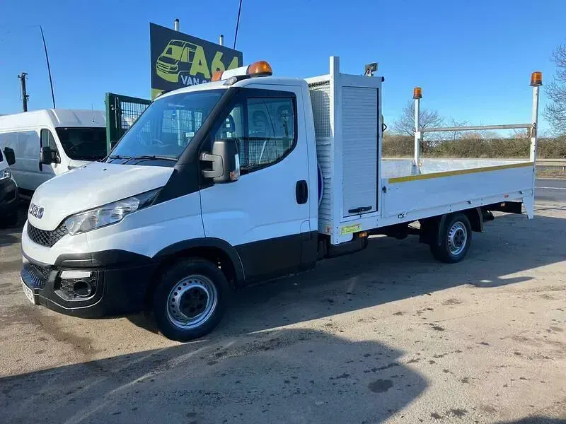 Used Iveco Daily 140 HP (102 kW) 2018 White Cabriolet