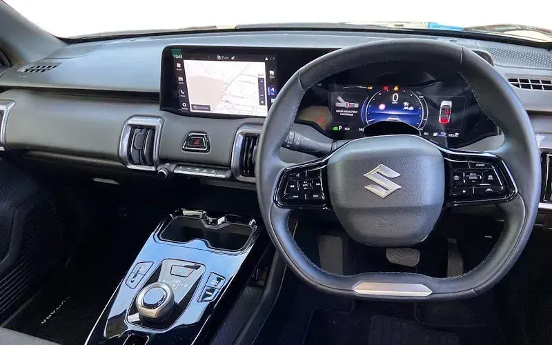 Used Suzuki e-Vitara 135 kW (184 HP) 2025 Blue SUV