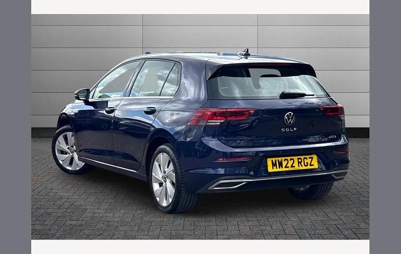 Used VW Golf VIII Style 130 HP (95 kW) 2022 Blue Hatchback