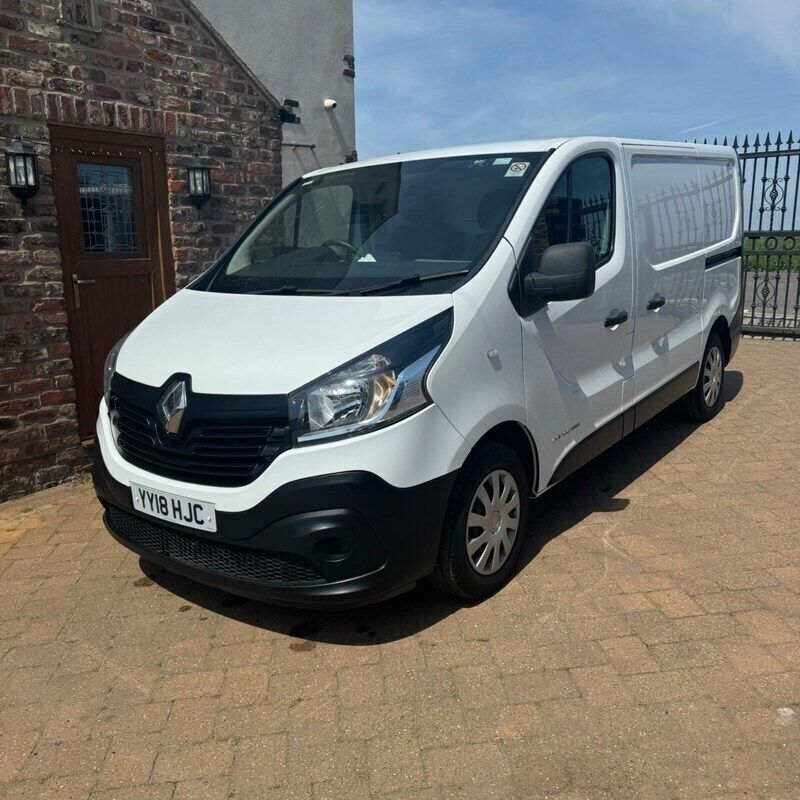 White Used 2018 Renault Trafic Business Van | £9,500 (Super price) - Image 1/4