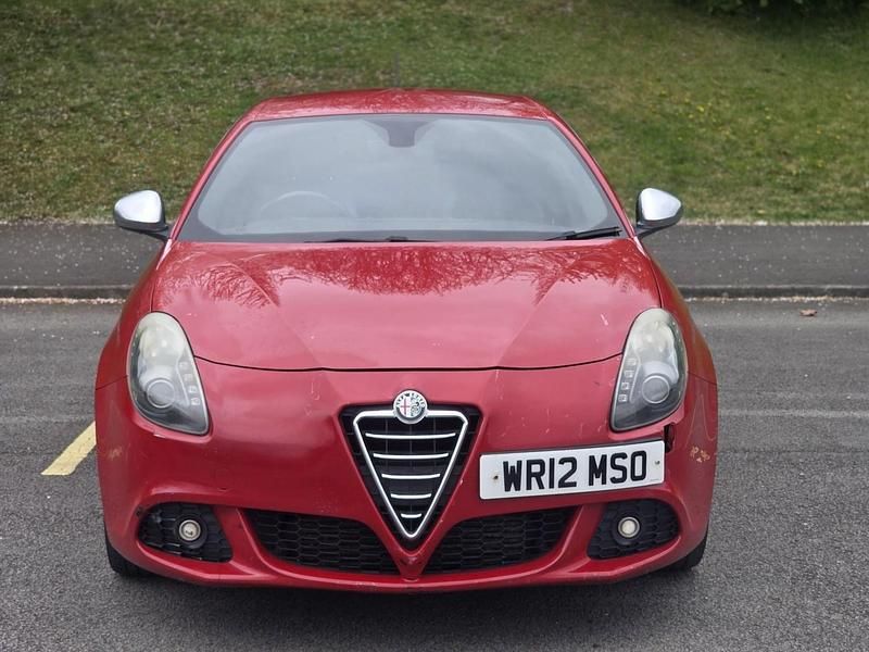 Used Alfa Romeo Giulietta Veloce 140 HP (102 kW) 2012 Red Hatchback