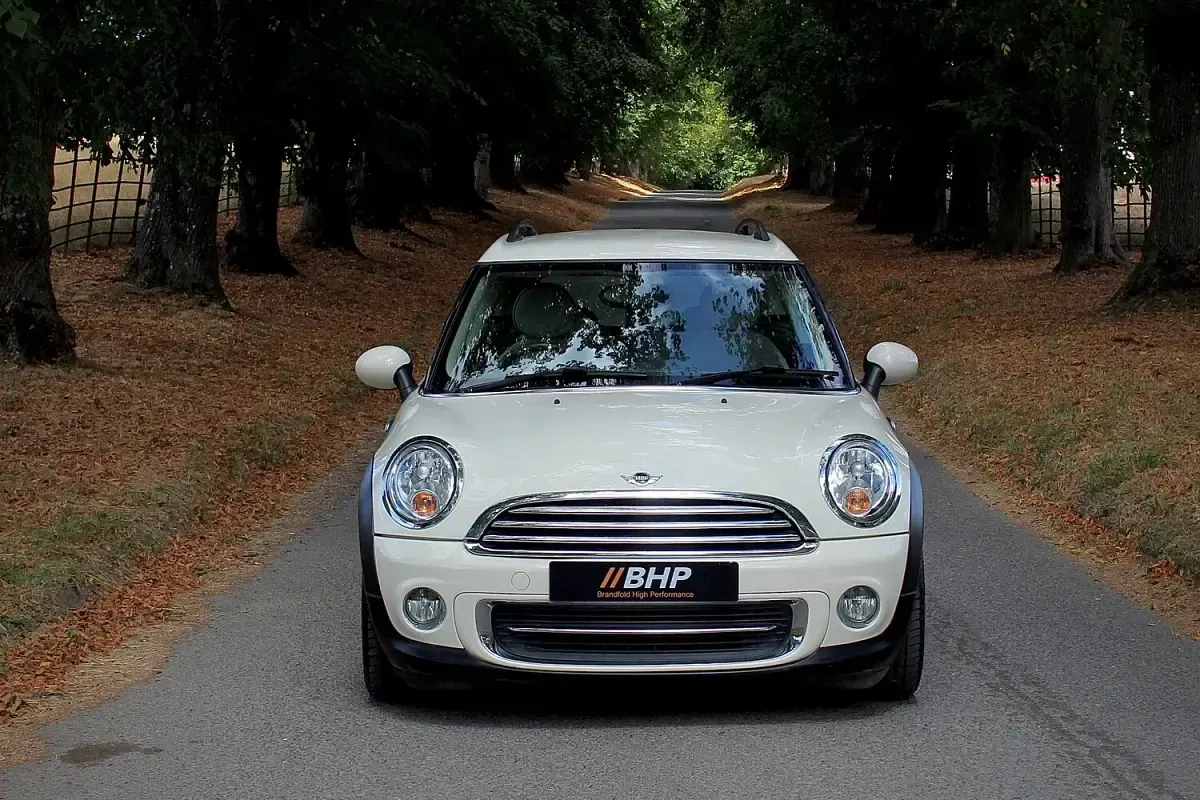 Used Mini Cooper Clubman 2012 White Estate