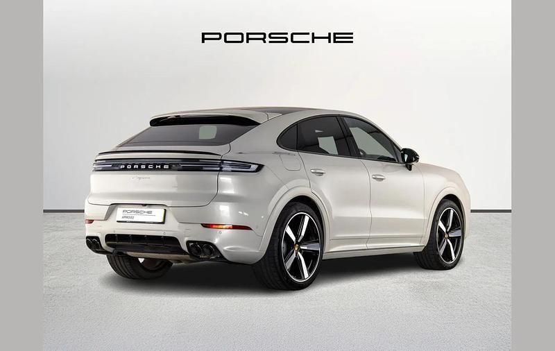Used Porsche Cayenne 348 HP (255 kW) 2025 Beige SUV