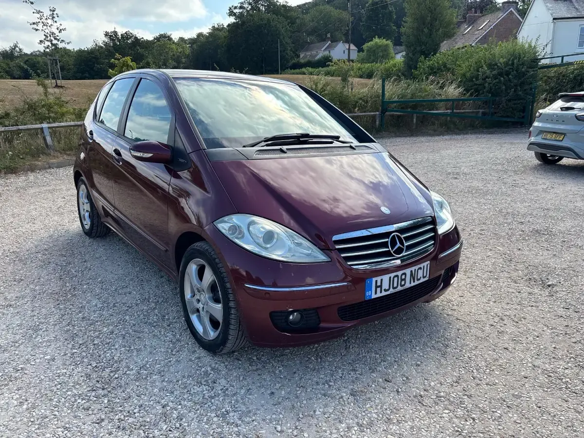 Used Mercedes A180 Avantgarde 2008 Red Hatchback