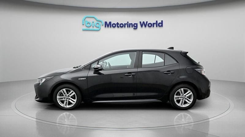 Used Toyota Corolla 122 HP (89 kW) 2021 Hatchback