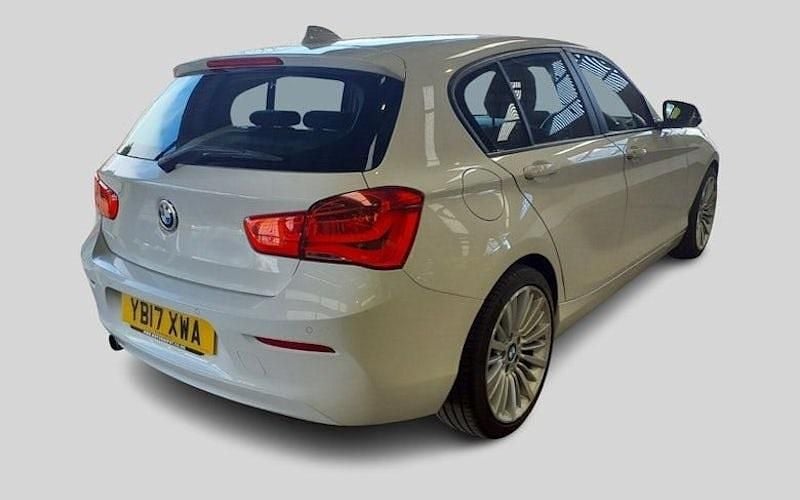 Used BMW 116 Efficient Dynamics 116 HP (85 kW) 2017 White Hatchback