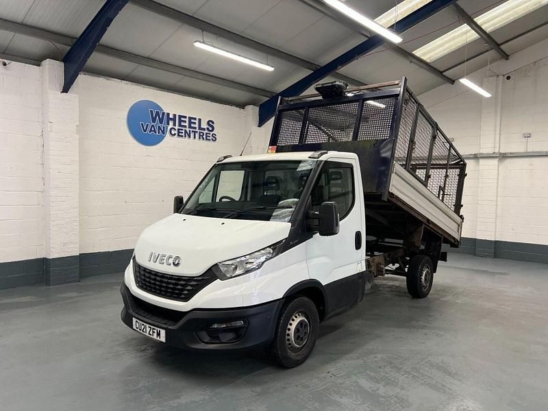 White Used 2021 Iveco Daily Cabriolet | £17,290 (Fair price) - Image 1/4