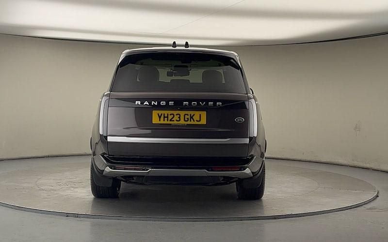 Używany Land Rover Range Rover First Edition 510 KM (375 kW) 2023 Szary SUV