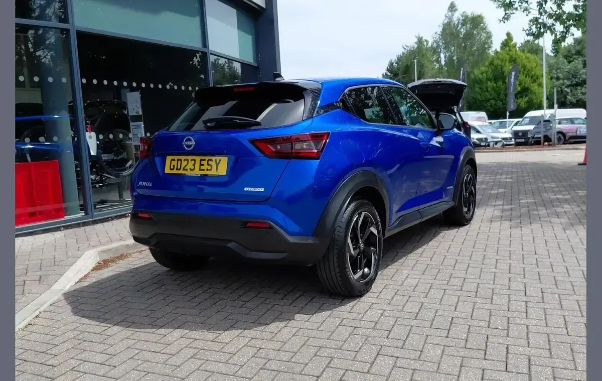 Used Nissan Juke N-Connecta 143 HP (105 kW) 2023 Blue SUV