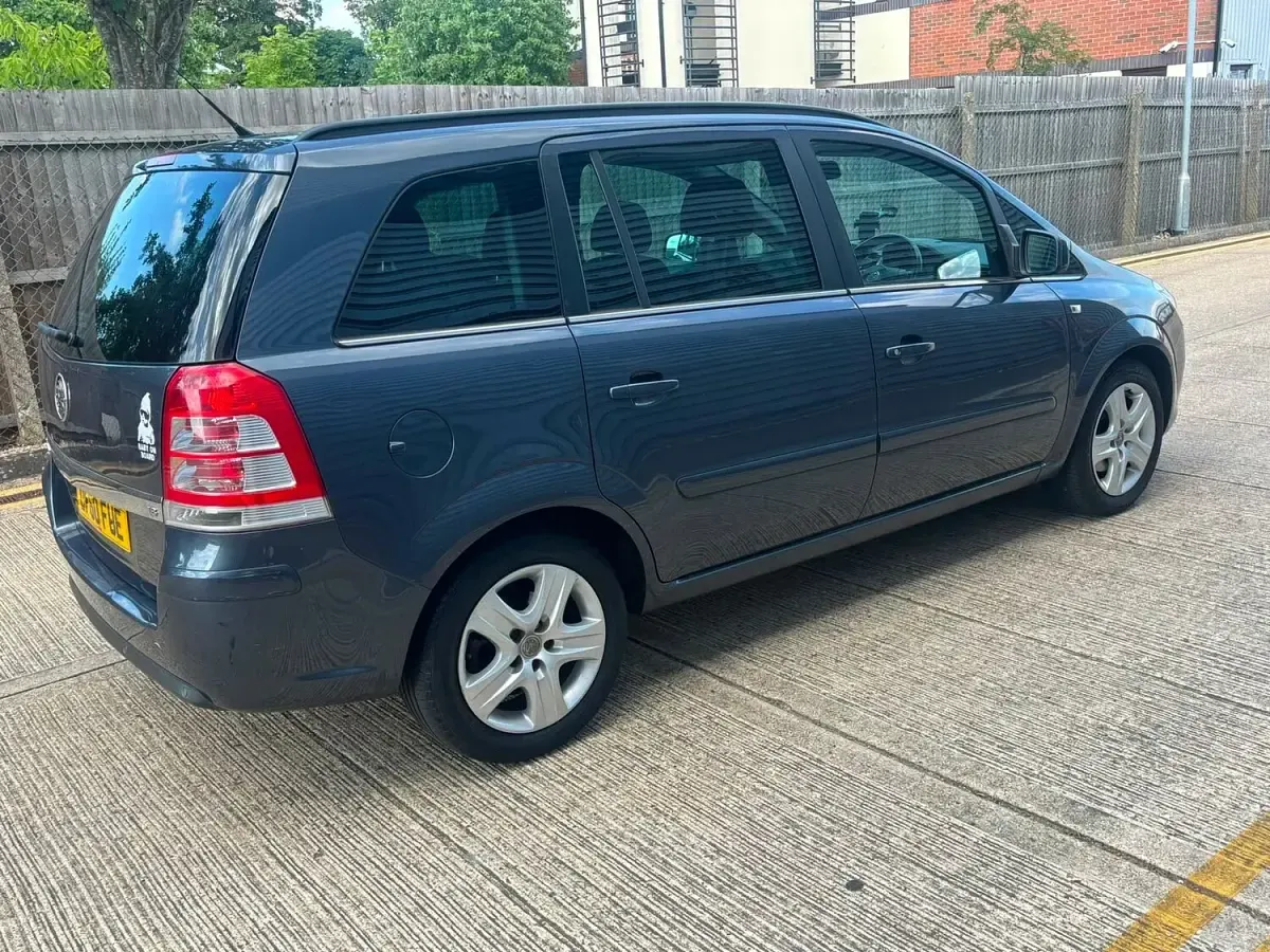Used Vauxhall Zafira 140 HP (102 kW) 2011 Blue MPV
