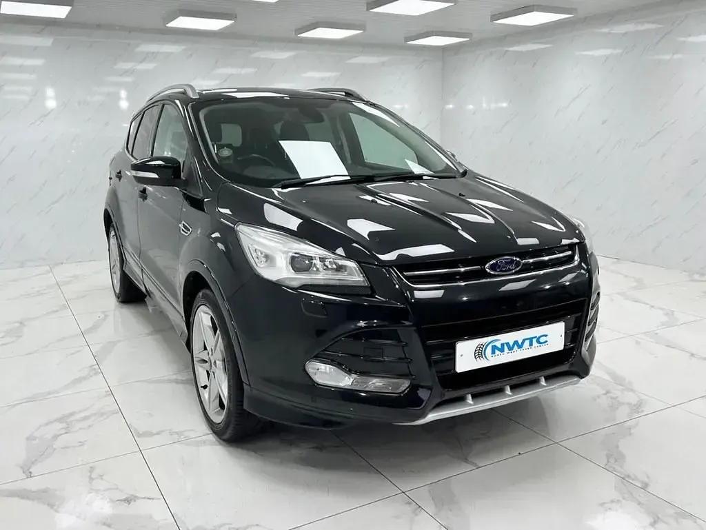 Begagnad Ford Kuga Titanium X 2015 Svart SUV