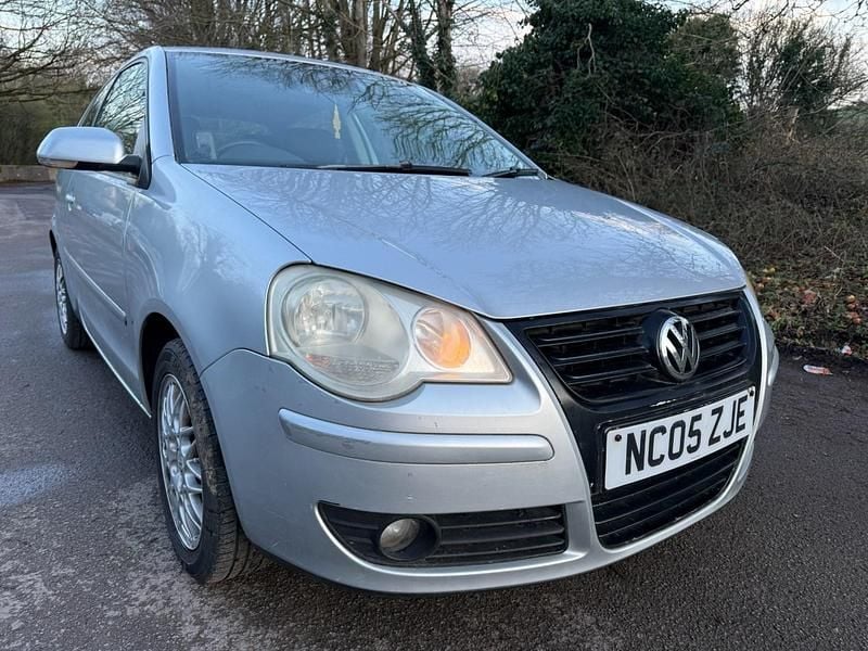 Used VW Polo S 55 HP (40 kW) 2005 Silver Hatchback