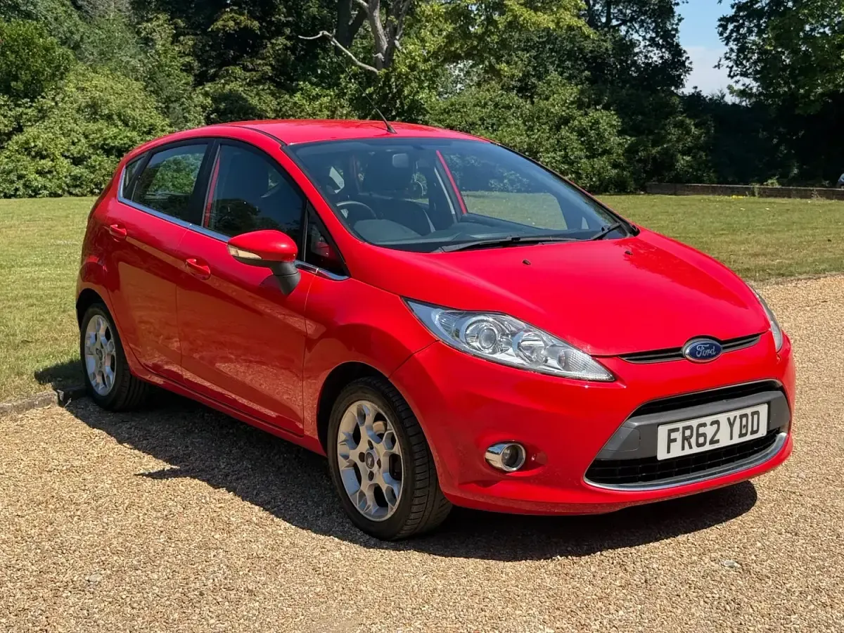 Used Ford Fiesta Zetec 2012 Red Hatchback