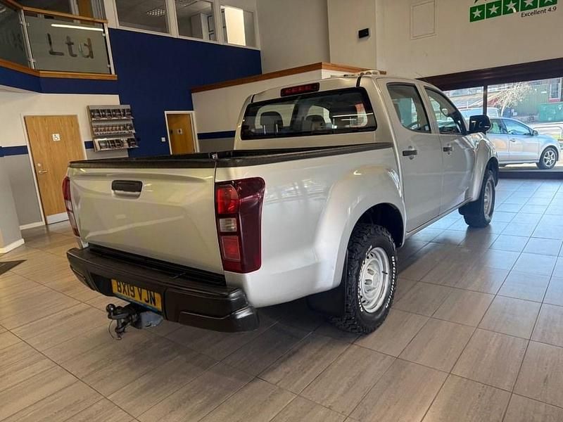 Used Isuzu D-Max 164 HP (120 kW) 2019 Silver Pickup