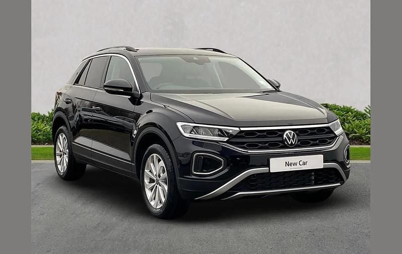 Other New 2025 VW T-Roc Match SUV | £31,299 (Fair price) - Image 1/4