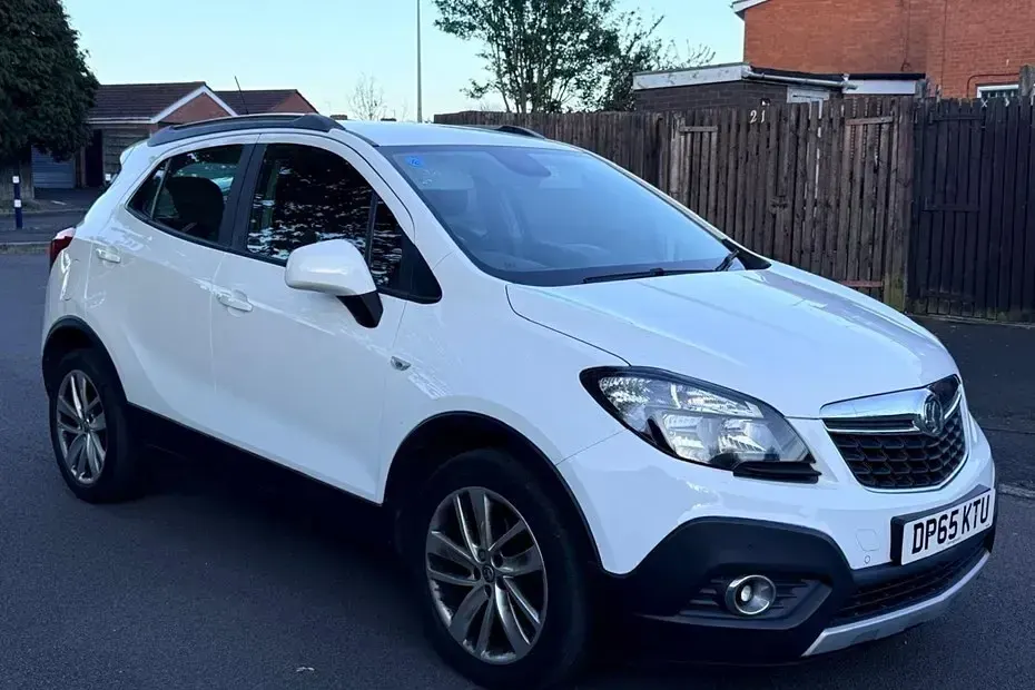 Second-hand Vauxhall Mokka 136 CP (100 kW) 2016 Alb SUV