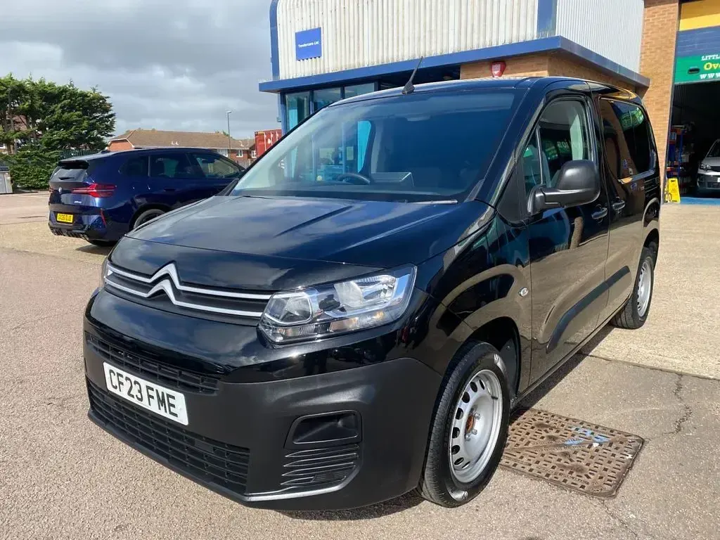 Used Citroën Berlingo 2023 Black MPV