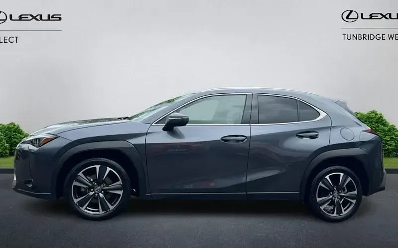 Used Lexus UX 300h 199 HP (146 kW) 2026 SUV
