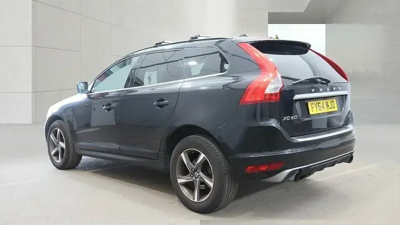 Used Volvo XC60 R-Design 181 HP (133 kW) 2014 Black SUV
